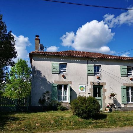 chambres d hotes L'agapé Saint-Martial-sur-Isop Exterior foto