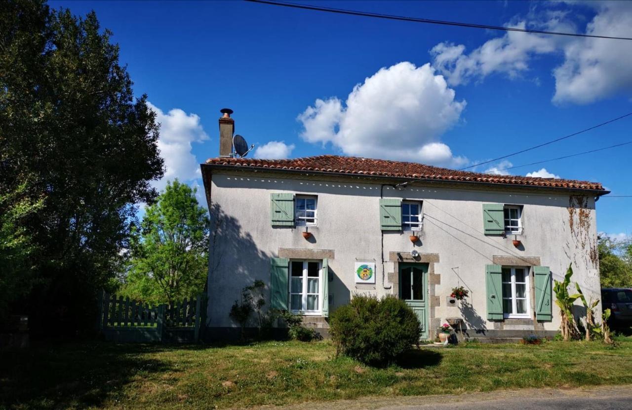 chambres d hotes L'agapé Saint-Martial-sur-Isop Exterior foto