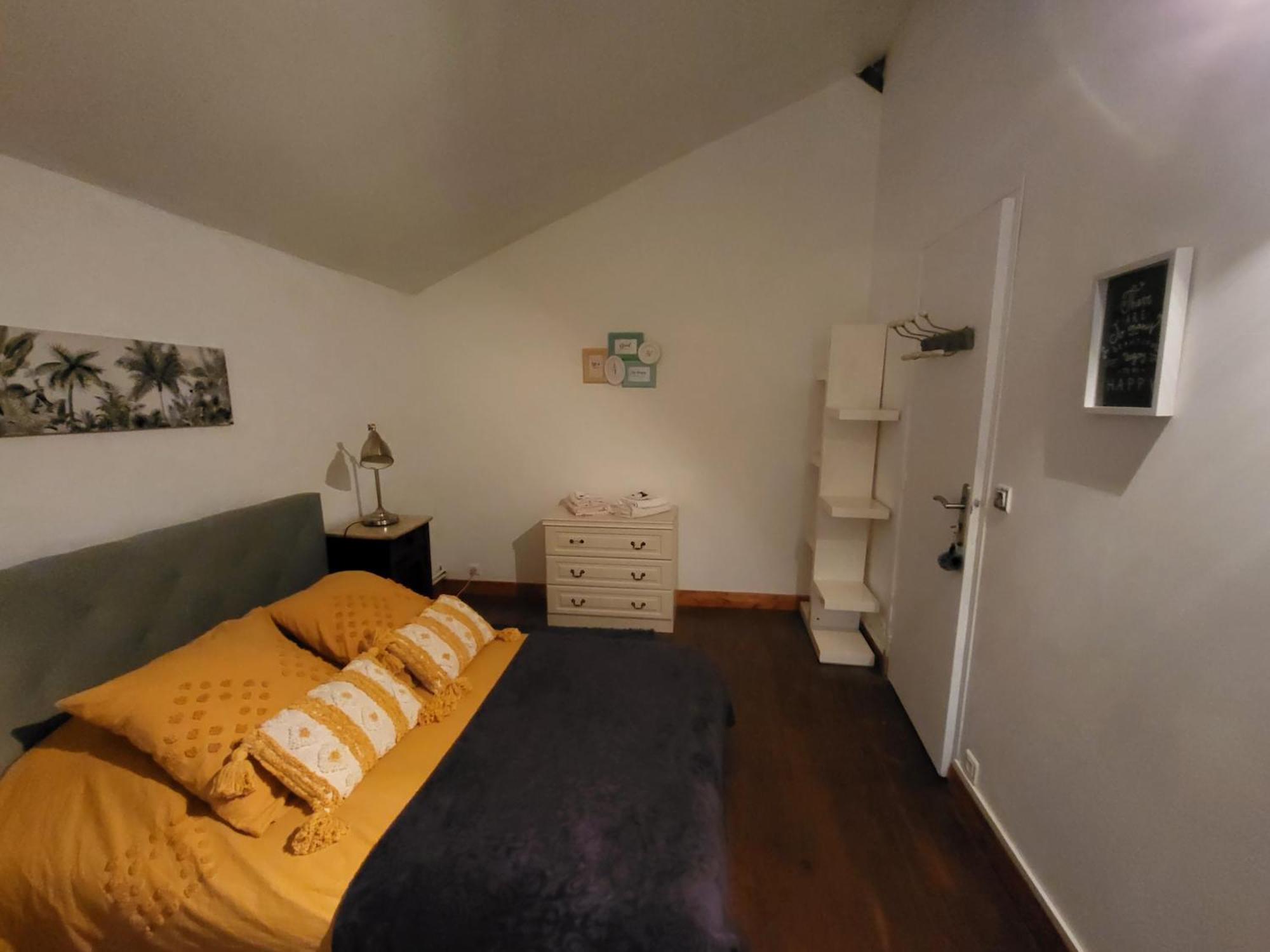chambres d hotes L'agapé Saint-Martial-sur-Isop Habitación foto